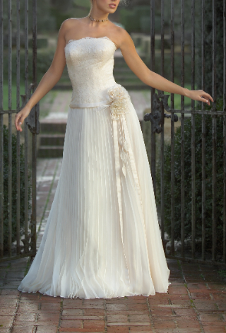 Why Buying a Used Wedding Dress is a Smart Choice